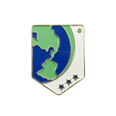 खरीदें Zinc Alloy Shiny Gold Soft Enamel Badge – A Stylish Emblem of Achievement and Identity ऑनलाइन निर्माण